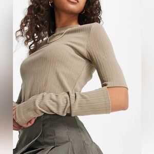 Urban Revivo, US 4, beige top